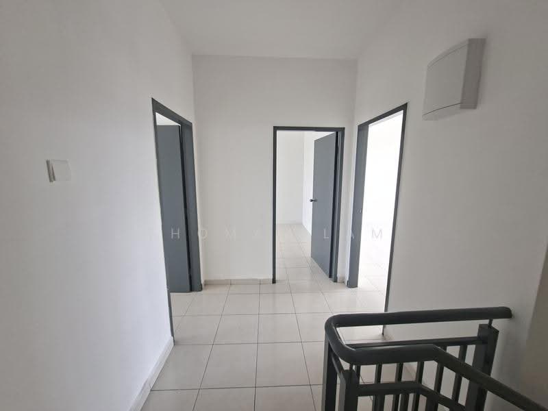 Rumah Teres 2-Tingkat untuk Dijual di Taman Krubong Jaya (Krubong) - Thomas Lam - Corridor - PropertyGuru.com.my