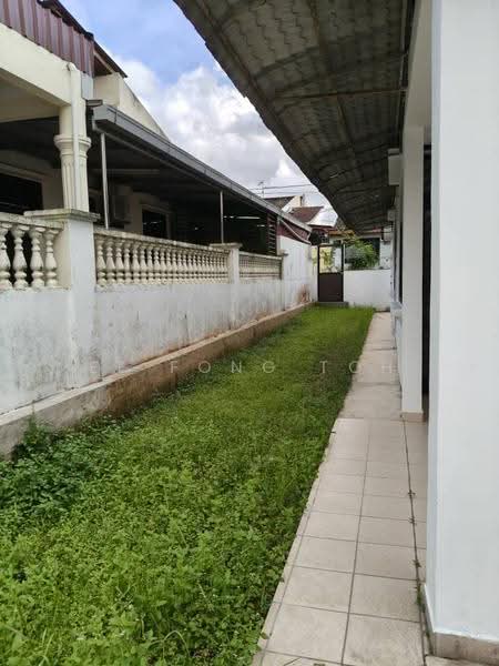 Rumah Teres 1-Tingkat untuk Dijual di Taman Desa Skudai (Skudai) - Ee Fong Toh - Exterior - PropertyGuru.com.my