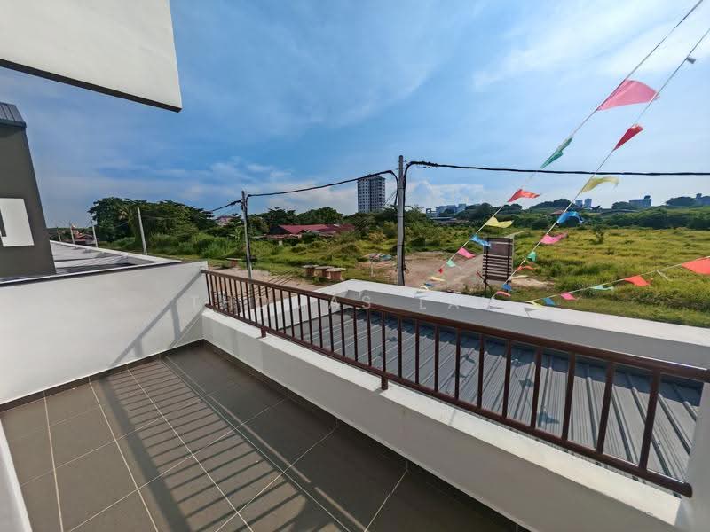 Rumah Teres untuk Dijual di Klebang (Melaka) - Thomas Lam - Balcony - PropertyGuru.com.my