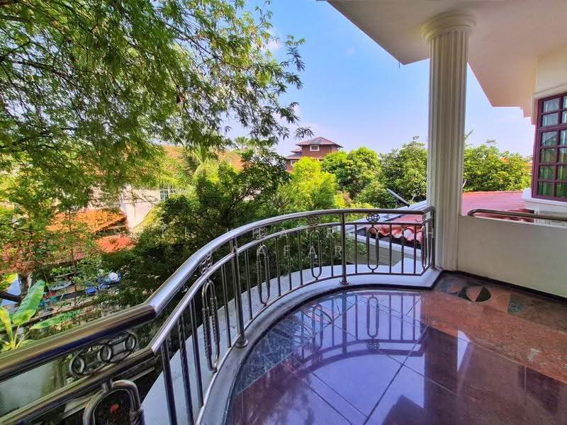 Bungalow House for Sale in Seksyen 6 (Kota Damansara) - SITI KHAIRIYAH JAAFAR - Balcony - PropertyGuru.com.my