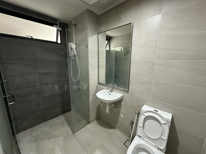 Kediaman Servis untuk Disewa di Third Avenue - Ethan Yong - Bathroom - PropertyGuru.com.my