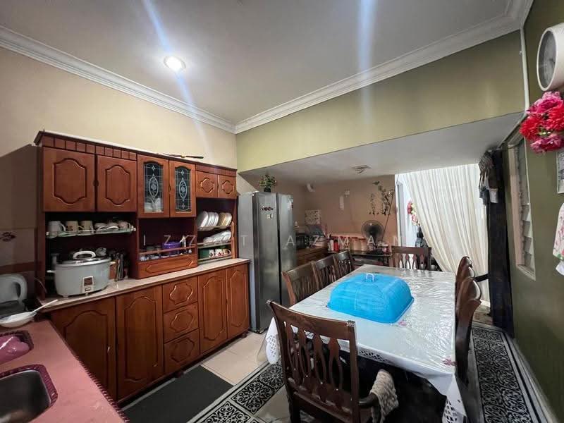 1-storey Terraced House for Sale in Kuantan (Pahang) - Izzat Azman - Kitchen - PropertyGuru.com.my
