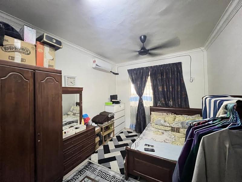 1-storey Terraced House for Sale in Kuantan (Pahang) - Izzat Azman - Bedroom - PropertyGuru.com.my