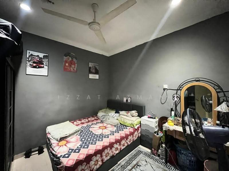 1-storey Terraced House for Sale in Kuantan (Pahang) - Izzat Azman - Bedroom - PropertyGuru.com.my