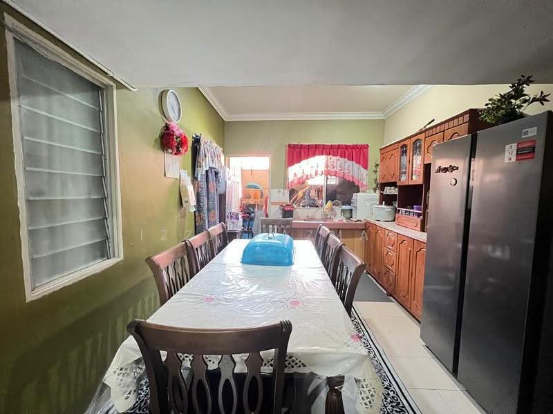 1-storey Terraced House for Sale in Kuantan (Pahang) - Izzat Azman - Kitchen - PropertyGuru.com.my