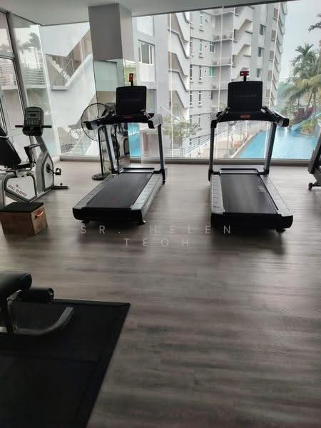 Condominium for Rent at 10 Island Resort - Sr. Helen Teoh - Gym - Pool View. - PropertyGuru.com.my