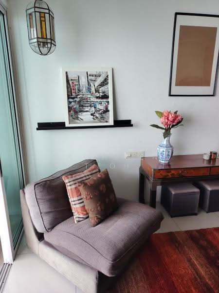 Condominium for Rent at 10 Island Resort - Sr. Helen Teoh - Living Room - PropertyGuru.com.my