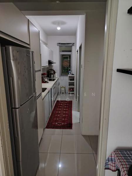 Condominium for Rent at 10 Island Resort - Sr. Helen Teoh - Kitchen - PropertyGuru.com.my