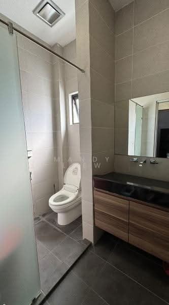 Commercial Bungalow for Rent in Kuala Lumpur (Kuala Lumpur) - Mandy Liew - Bathroom - PropertyGuru.com.my