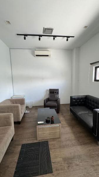 Commercial Bungalow for Rent in Kuala Lumpur (Kuala Lumpur) - Mandy Liew - Living Room - PropertyGuru.com.my