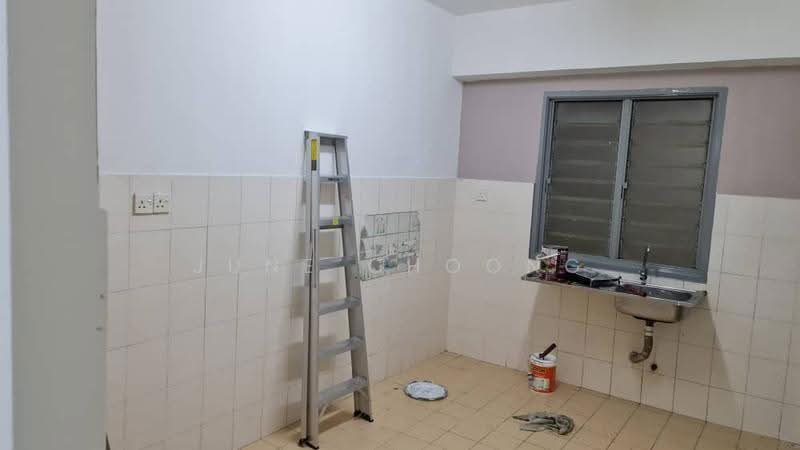 Apartment for Sale at Pangsapuri Sri Cempaka - June Choong - Kitchen - PropertyGuru.com.my