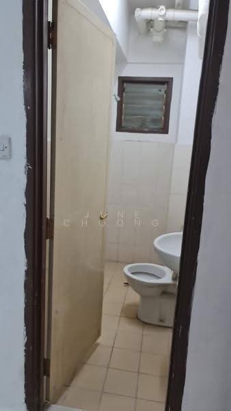 Apartment for Sale at Pangsapuri Sri Cempaka - June Choong - Bathroom - PropertyGuru.com.my