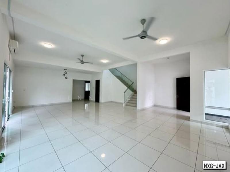 Semi-Detached House for Sale in Ambang Botanic (Klang) - Jennie Chew - Living Room - PropertyGuru.com.my