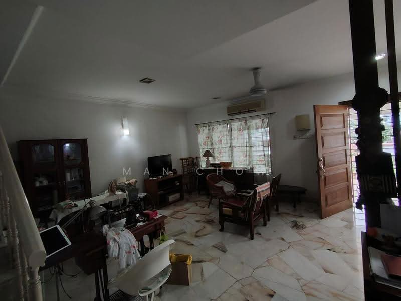 Rumah Teres 2-Tingkat untuk Dijual di Happy Garden (Kuchai Lama) - MAN CHOW - Living Room - PropertyGuru.com.my
