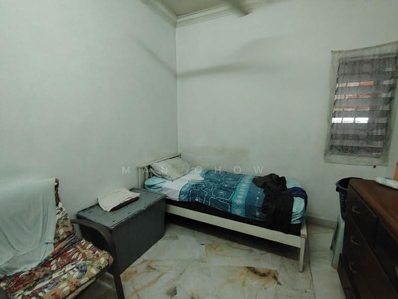 Rumah Teres 2-Tingkat untuk Dijual di Happy Garden (Kuchai Lama) - MAN CHOW - Bedroom - PropertyGuru.com.my