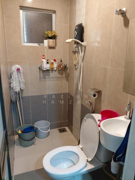 2-storey Terraced House for Sale in Taman Selasih 1 (Batu Caves) - Razlan Hamzah - Bathroom - PropertyGuru.com.my