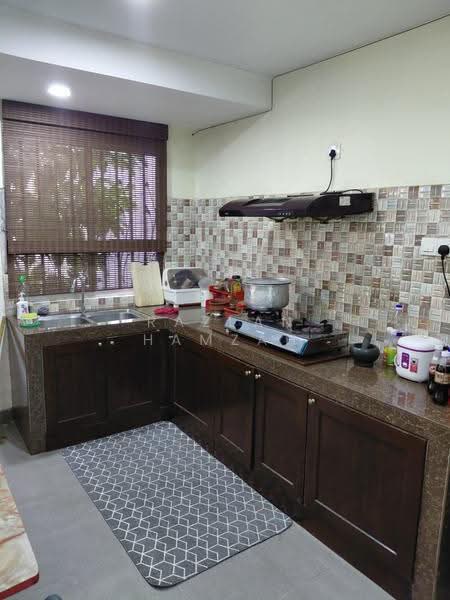 2-storey Terraced House for Sale in Taman Selasih 1 (Batu Caves) - Razlan Hamzah - Kitchen - PropertyGuru.com.my