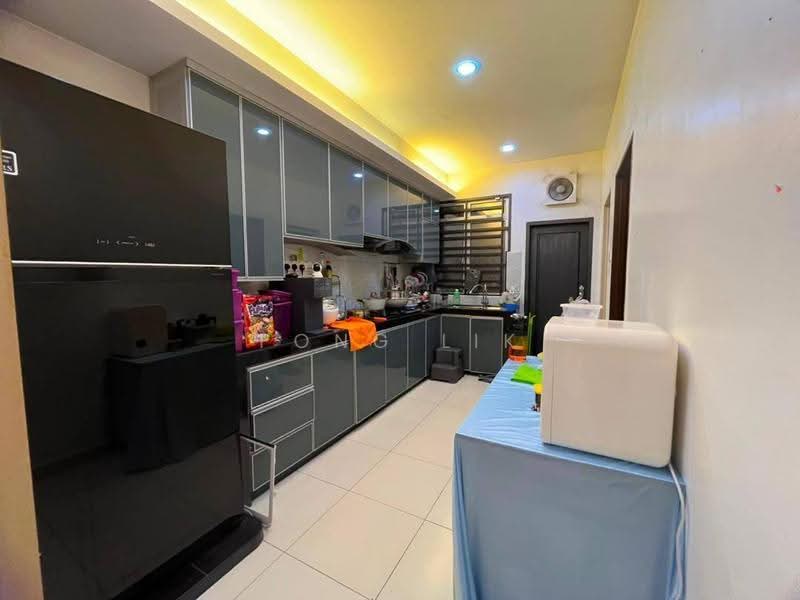2-storey Terraced House for Sale in Taman Scientex Senai (Senai) - Fong Lik - Kitchen - PropertyGuru.com.my