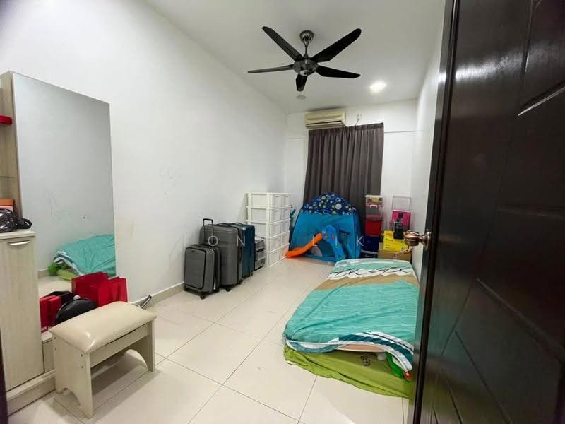 2-storey Terraced House for Sale in Taman Scientex Senai (Senai) - Fong Lik - Bedroom - PropertyGuru.com.my