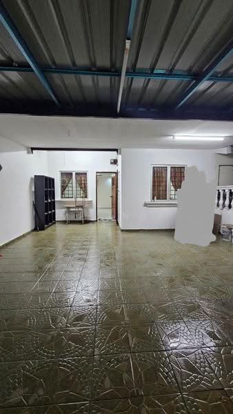 1-storey Terraced House for Sale in Taman Universiti (Skudai) - Melinda Ee - Living Room - PropertyGuru.com.my