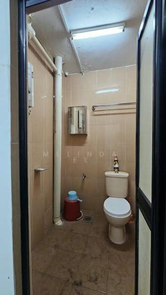 1-storey Terraced House for Sale in Taman Universiti (Skudai) - Melinda Ee - Bathroom - PropertyGuru.com.my