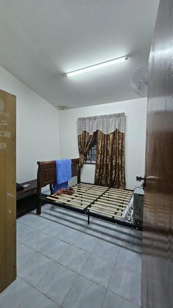 1-storey Terraced House for Sale in Taman Universiti (Skudai) - Melinda Ee - Bedroom - PropertyGuru.com.my