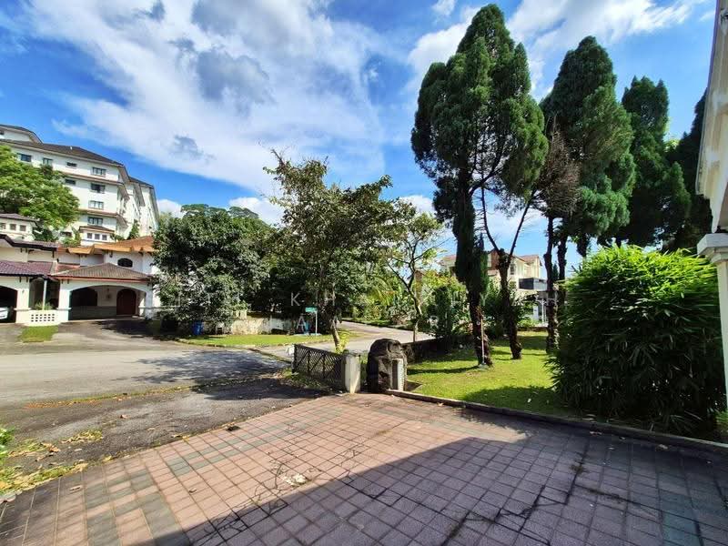 Semi-Detached House for Sale in Sultan Abdul Aziz Shah Golf & Country Club (Shah Alam) - SITI KHAIRIYAH JAAFAR - PropertyGuru.com.my