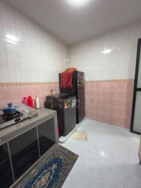 Flat for Sale at Balau - Muhamad Asrul - Kitchen - PropertyGuru.com.my