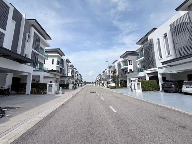 Semi-Detached House for Sale in Klang (Selangor) - KC Ng - Exterior - PropertyGuru.com.my