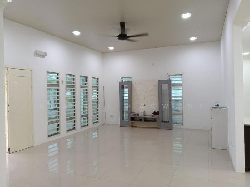 Bungalow House for Sale in Bandar Aman Jaya (Sungai Petani) - Khairol Haswadi - Living Room - PropertyGuru.com.my