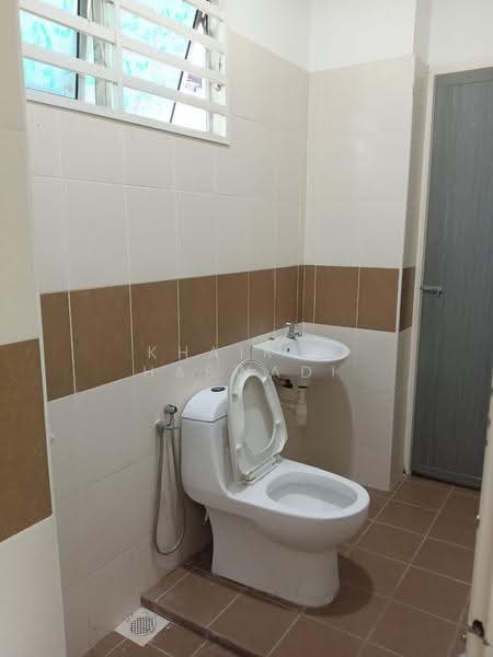 Bungalow House for Sale in Bandar Aman Jaya (Sungai Petani) - Khairol Haswadi - Bathroom - PropertyGuru.com.my
