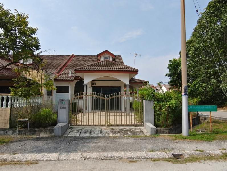 Rumah Teres 1.5-Tingkat untuk Dijual di Taman Menglembu Impiana Adril (Menglembu) - Andy Ooi - Exterior - PropertyGuru.com.my