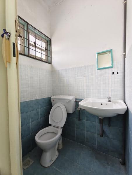 Rumah Teres 1.5-Tingkat untuk Dijual di Taman Menglembu Impiana Adril (Menglembu) - Andy Ooi - Bathroom - PropertyGuru.com.my