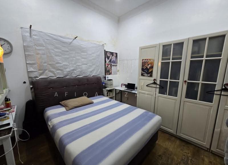 2-storey Terraced House for Sale in Bukit Jelutong (Shah Alam) - Afiqah zaidi - Bedroom - PropertyGuru.com.my