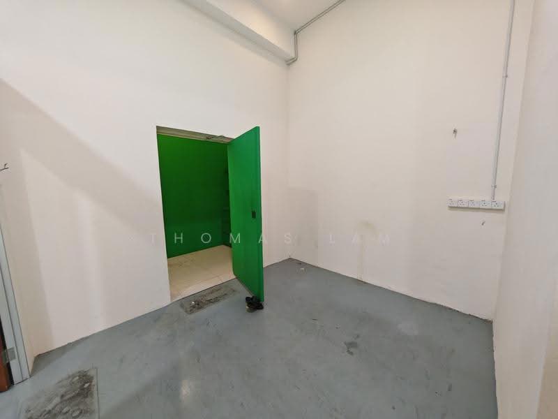 Shop for Sale in Taman Kota Syahbandar (Melaka City) - Thomas Lam - Interior - PropertyGuru.com.my
