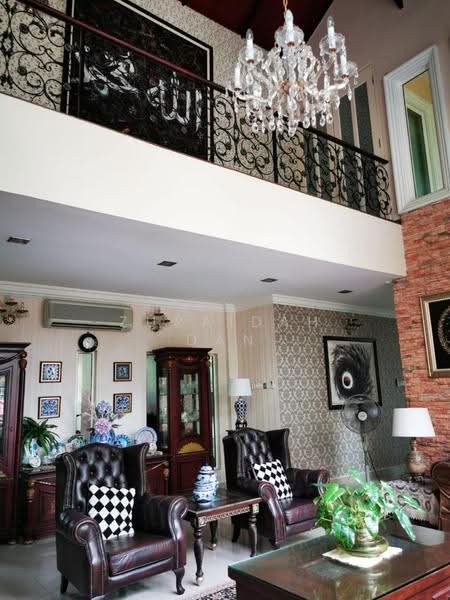 Bungalow House untuk Dijual di Saujana Impian (Kajang) - Zuraidah Dan - Living Room - PropertyGuru.com.my