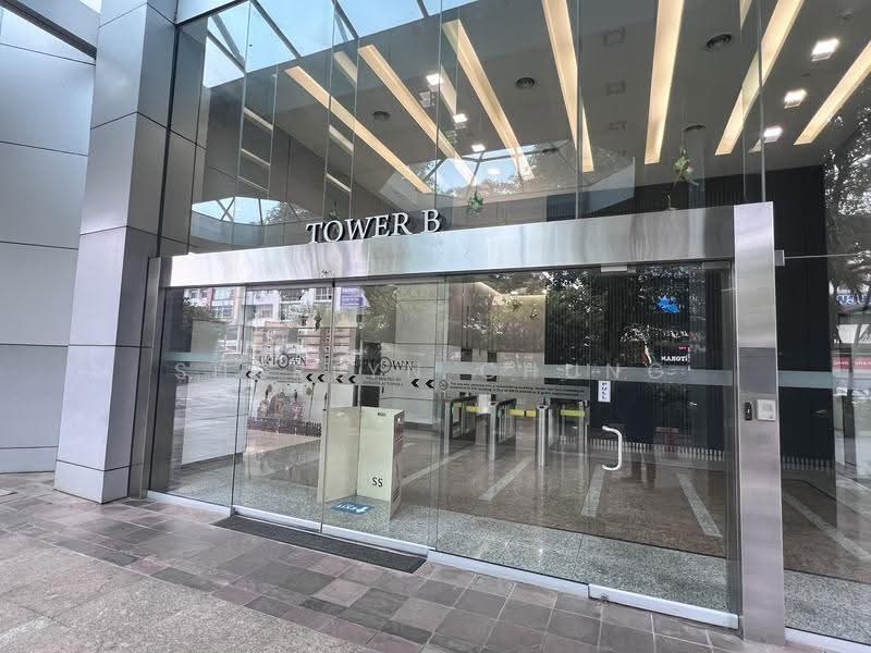 Office for Sale in Petaling Jaya (Selangor) - Sherlyn Chung - Entrance - PropertyGuru.com.my