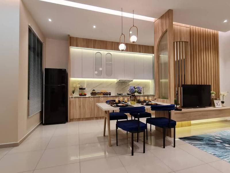 Townhouse for Sale in Gelang Patah (Johor) - Miss Shee - Kitchen - PropertyGuru.com.my