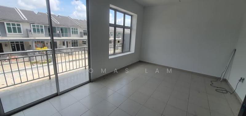 1-storey Terraced House for Sale in Taman Belatuk Mas (Durian Tunggal) - Thomas Lam - Balcony - PropertyGuru.com.my