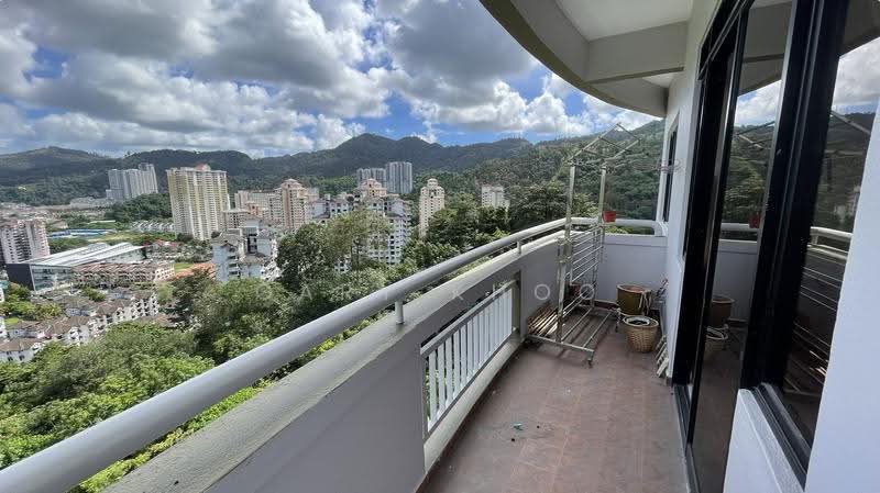 Kondominium untuk Dijual di Parkview Towers - Gary Khoo - Balcony - PropertyGuru.com.my