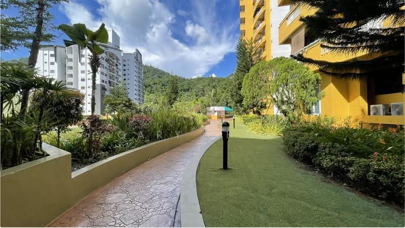 Kondominium untuk Dijual di Parkview Towers - Gary Khoo - Exterior - PropertyGuru.com.my