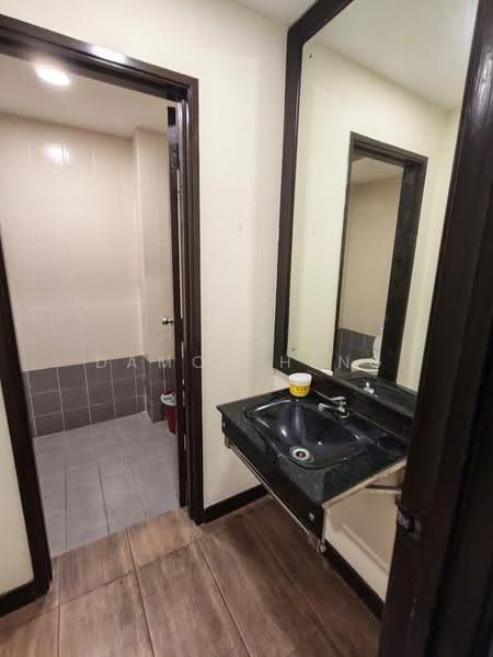 Pejabat untuk Disewa di Jalan Klang Lama (Old Klang Road) (Kuala Lumpur) - Damon Heng - Bathroom - PropertyGuru.com.my