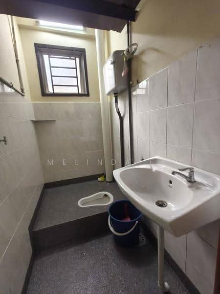 Flat for Sale at Sri Intan - Melinda Ee - Bathroom - PropertyGuru.com.my
