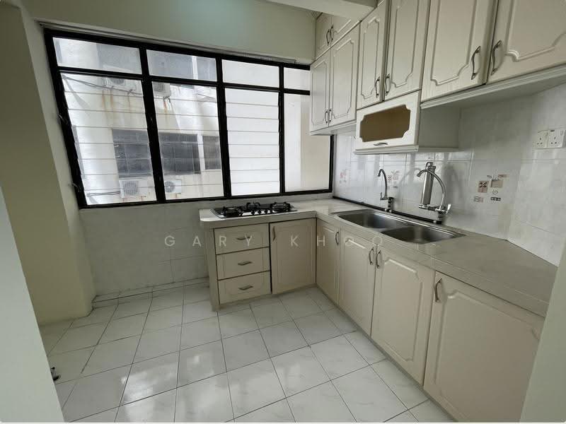 Condominium for Sale at Edgecumbe House - Gary Khoo - Kitchen - PropertyGuru.com.my