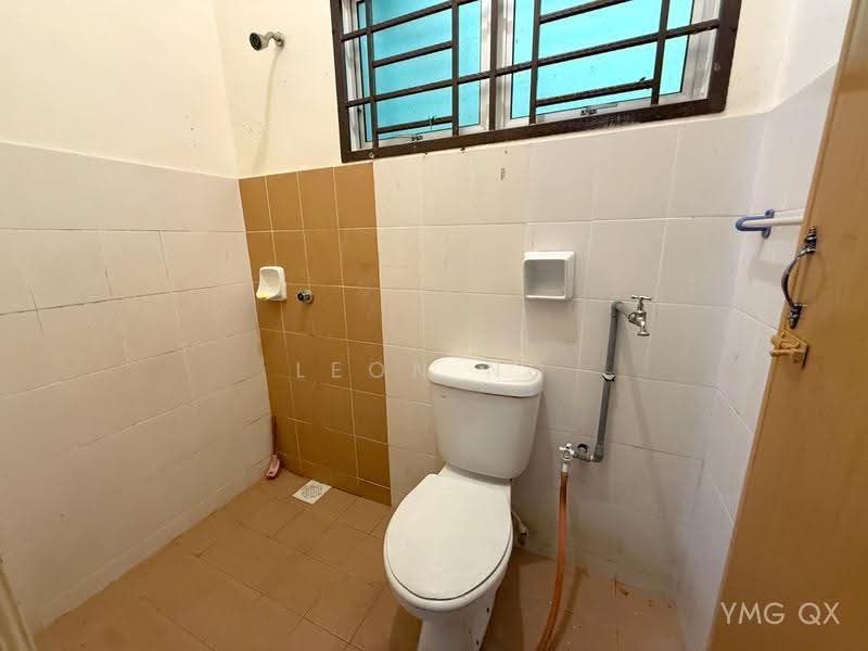 Rumah Teres 1-Tingkat untuk Dijual di Bandar Putera 2 (Klang) - Leon Ng - Bathroom - PropertyGuru.com.my