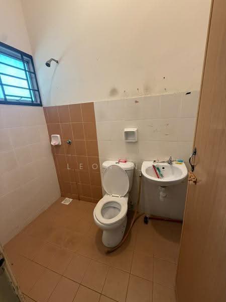 Rumah Teres 1-Tingkat untuk Dijual di Bandar Putera 2 (Klang) - Leon Ng - Bathroom - PropertyGuru.com.my