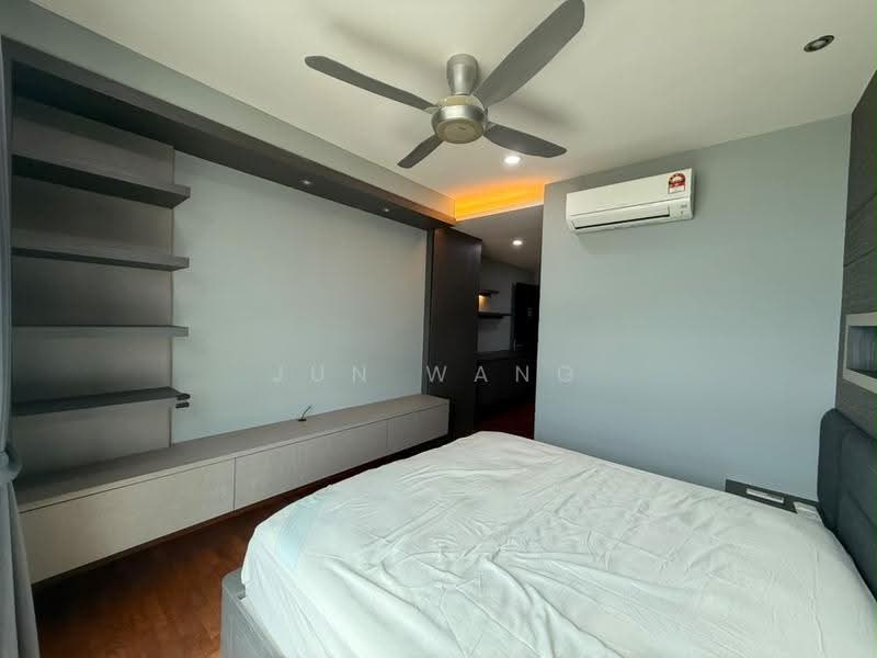 Pangsapuri untuk Disewa di Molek Pine 3 - Jun Wang - Bedroom - PropertyGuru.com.my