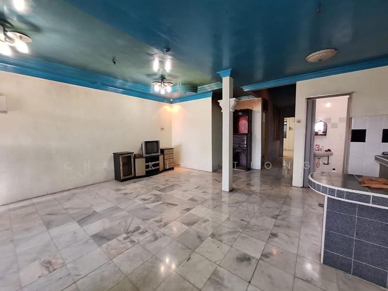 1-storey Terraced House for Sale in Air Putih (Kuantan) - Chai Kiew Tiong - Living Room - PropertyGuru.com.my