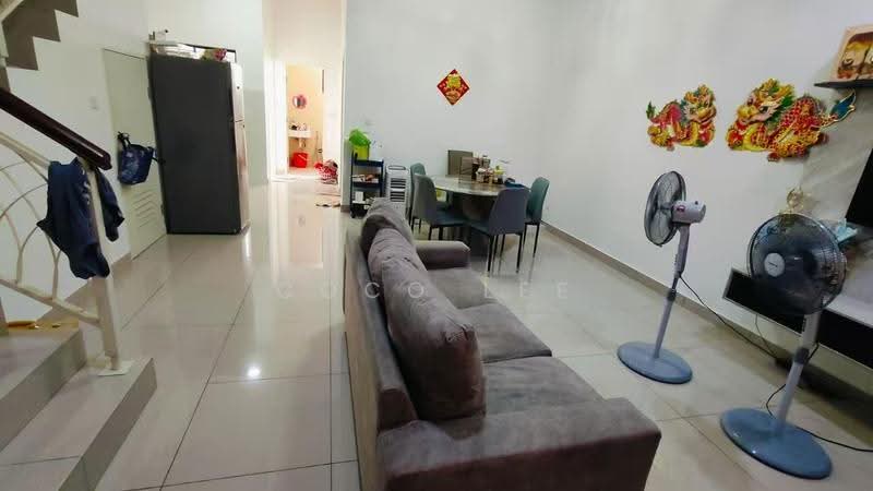 2-storey Terraced House for Rent in Taman Seri Austin (Tebrau) - Coco Lee - Living Room - PropertyGuru.com.my