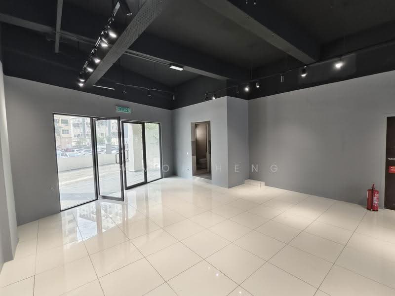 Shop / Office for Rent in Taman Overseas Union (Taman Oug) (Jalan Klang Lama (Old Klang Road)) - Damon Heng - Entrance - PropertyGuru.com.my